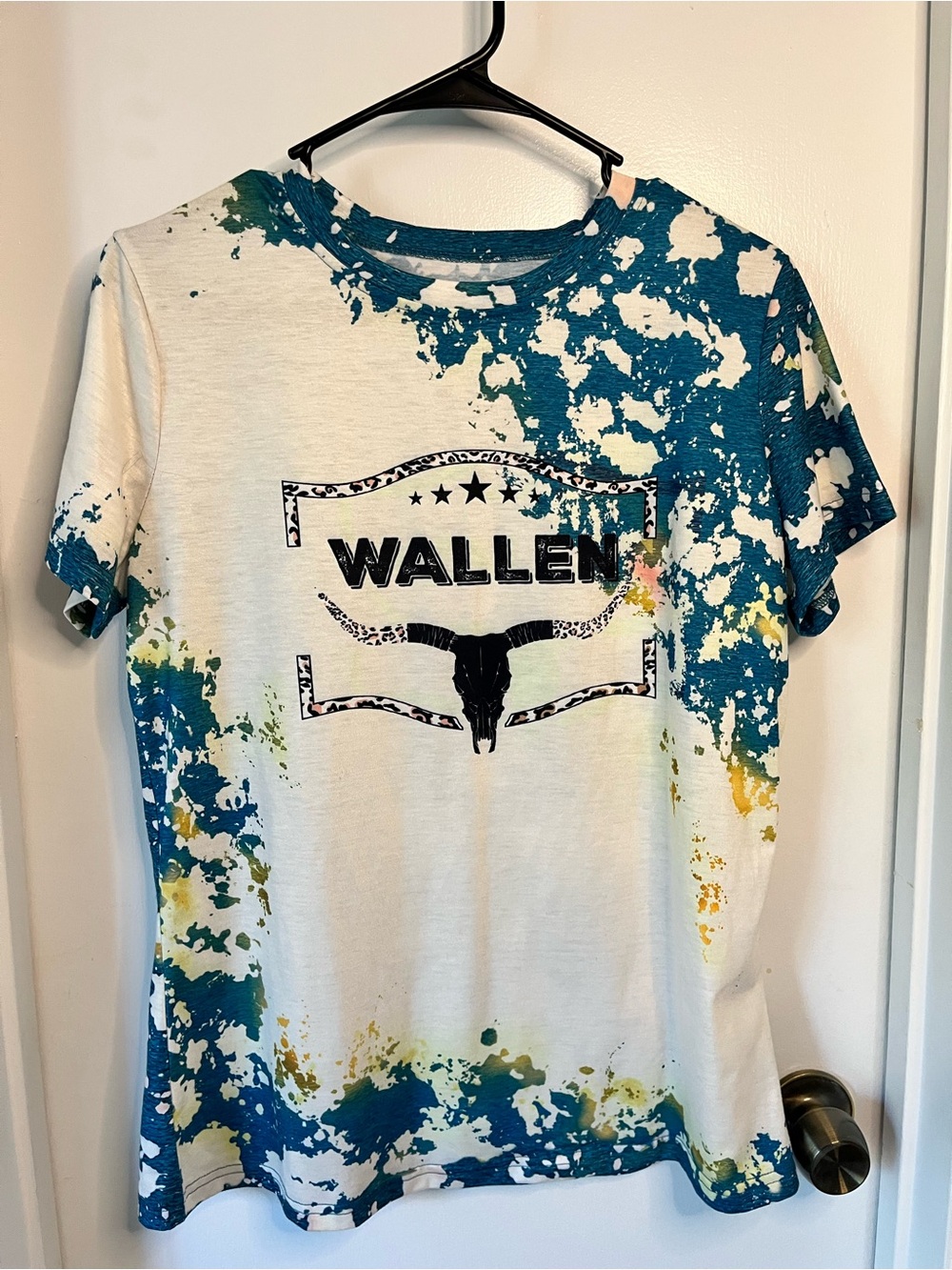 WALLEN Graphic Tee in White & Teal Splatter
